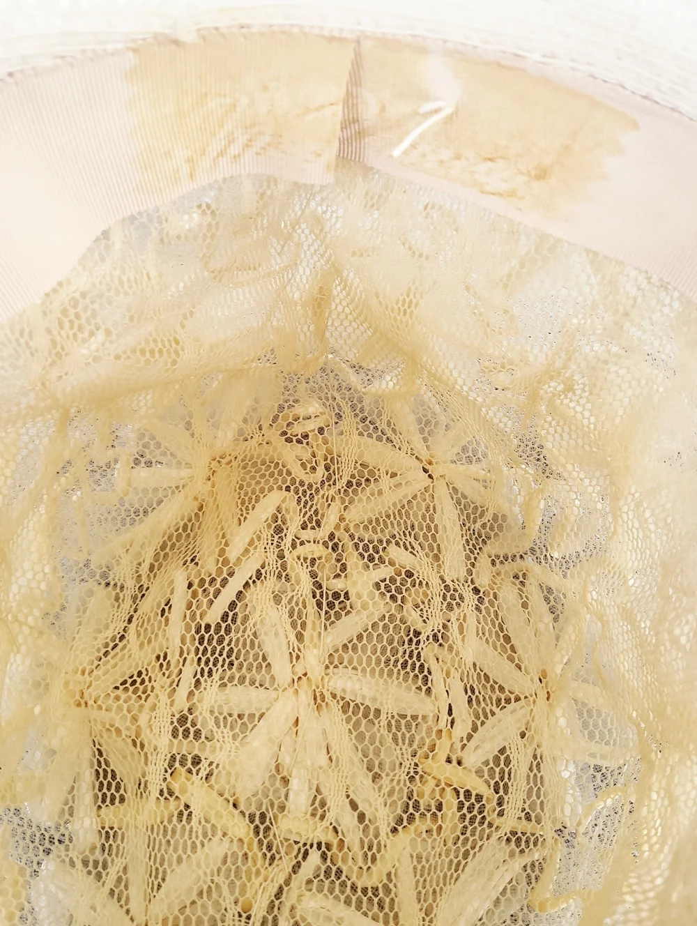 Vintage 60's Beige Floral Tulle Brim Cloche Hat ~Kentucky Derby~Garden Party - Picture 12 of 16